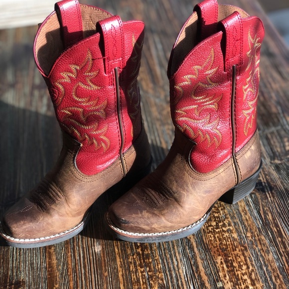 ariat 4lr